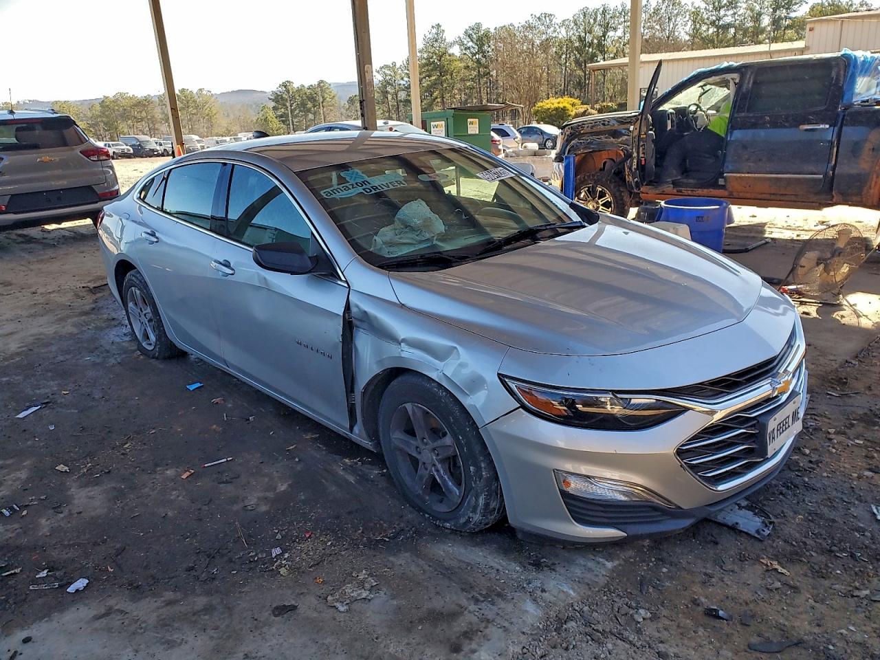 2020 CHEVROLET MALIBU LS photo 4