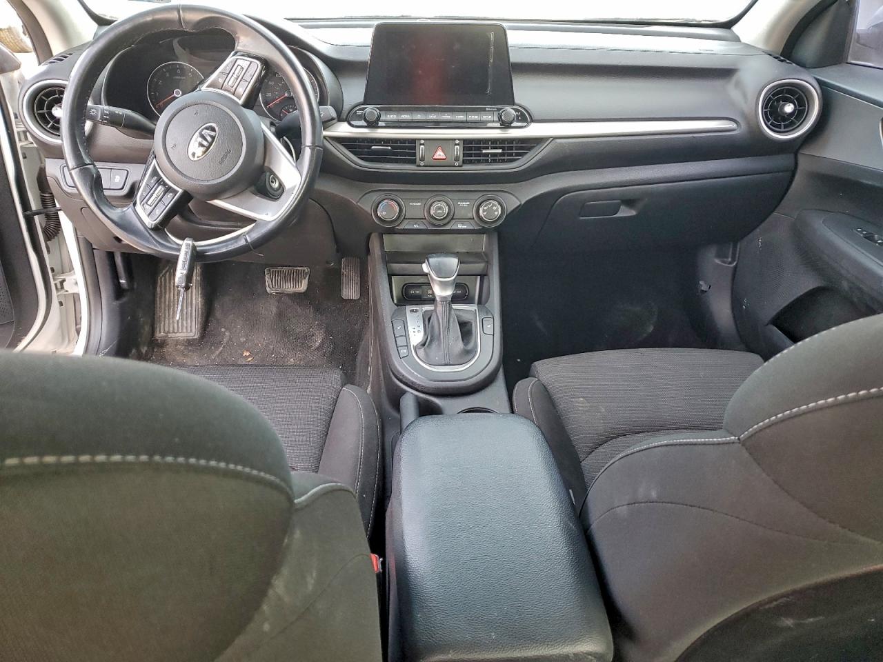 2021 KIA FORTE FE photo 8