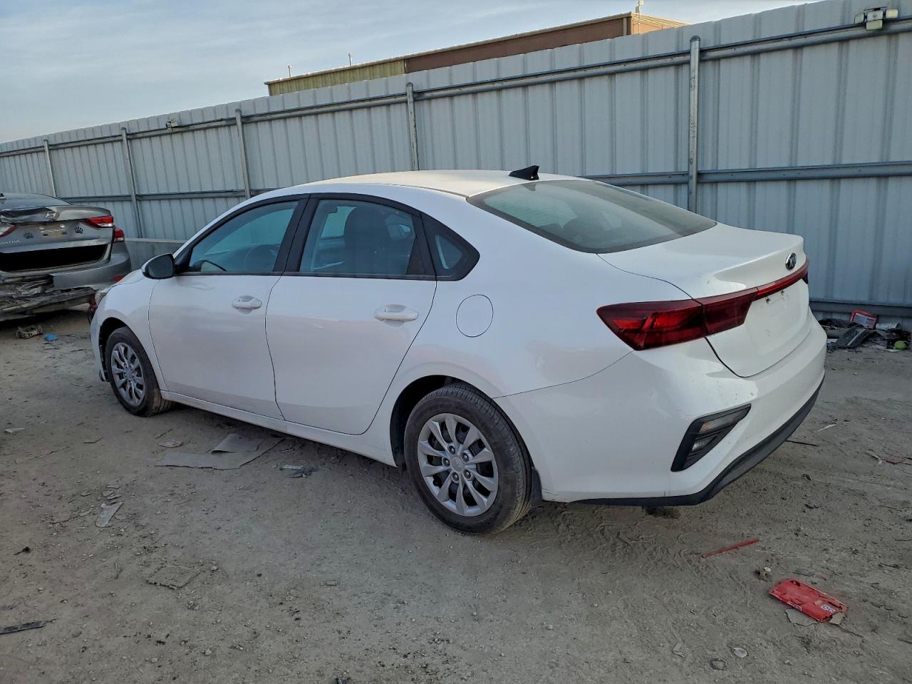 2021 KIA FORTE FE photo 2