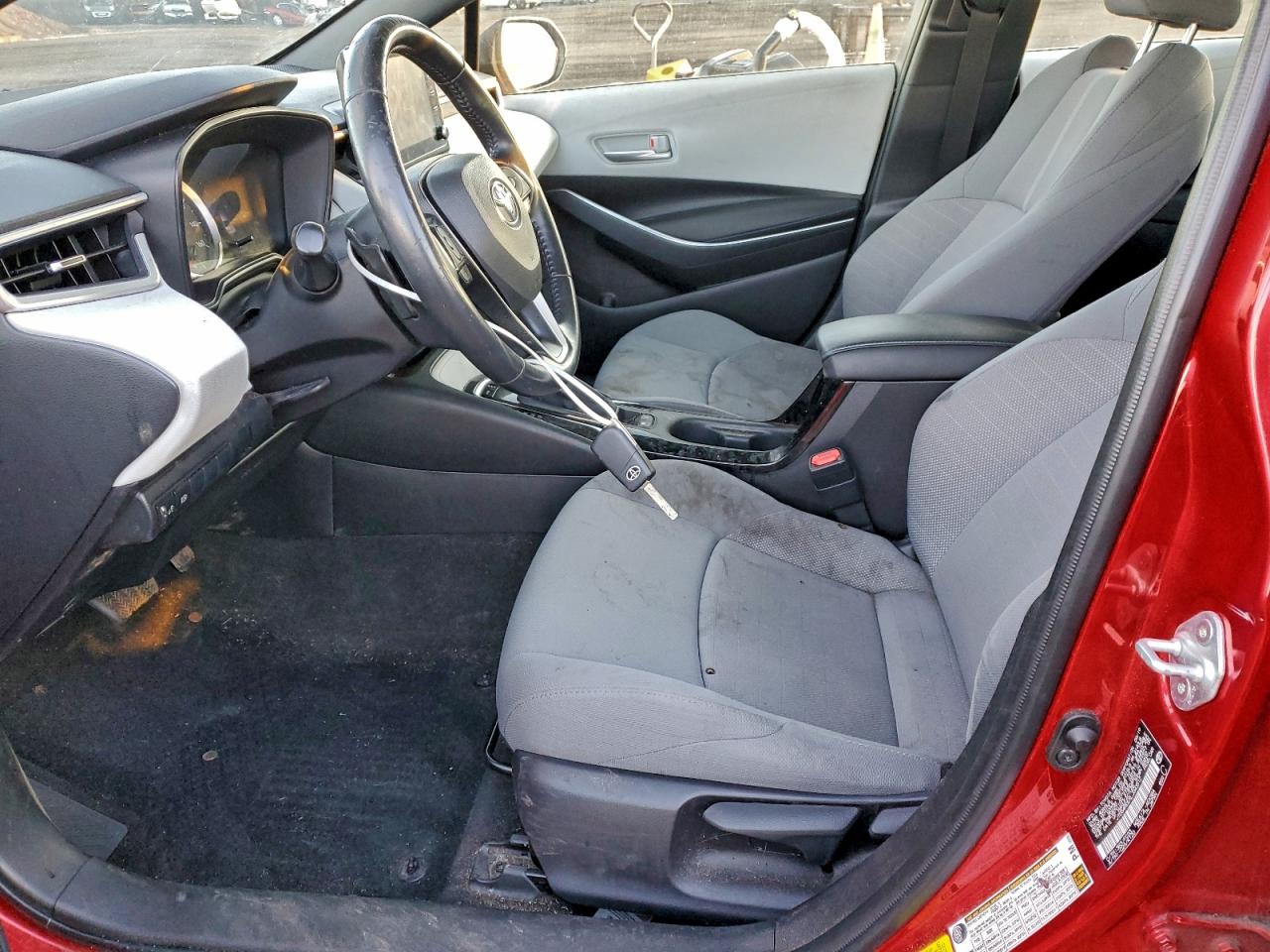 2020 TOYOTA COROLLA SE photo 13