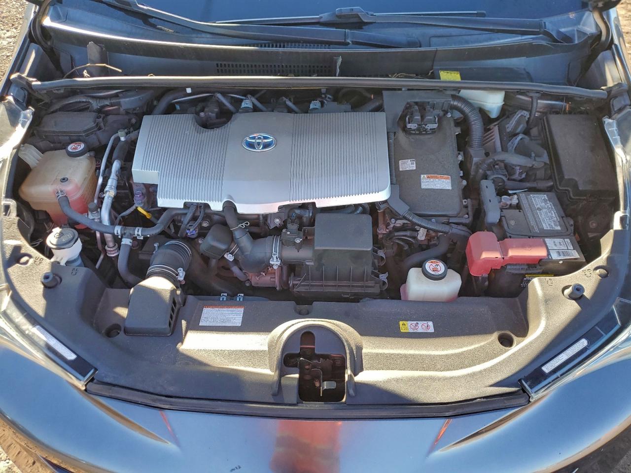 2018 TOYOTA PRIUS photo 11