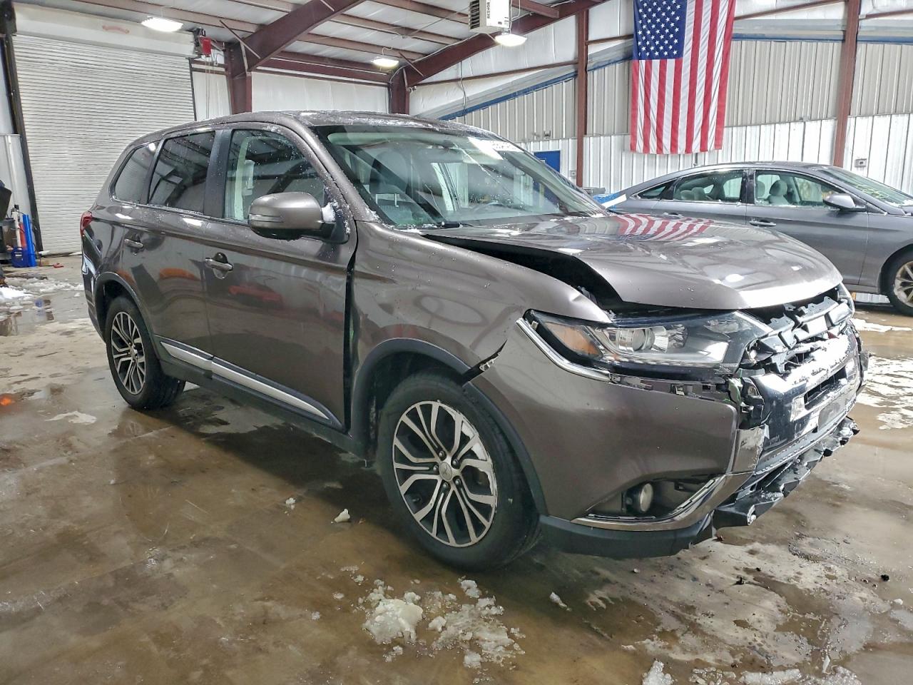 2017 MITSUBISHI OUTLANDER SE photo 4
