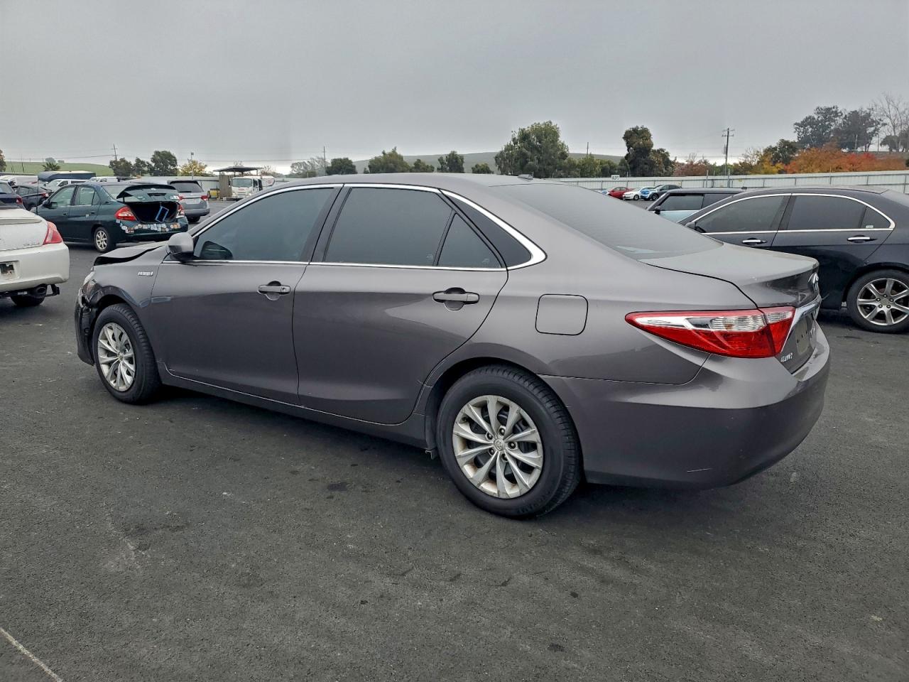 2016 TOYOTA CAMRY HYBRID photo 2