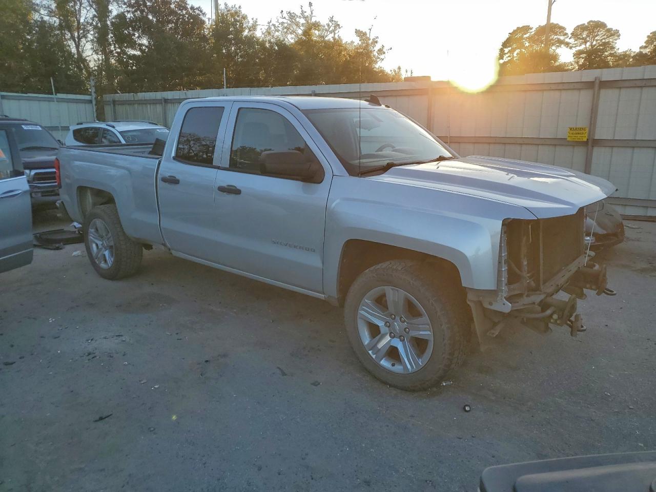 2017 CHEVROLET SILVERADO C1500 CUSTOM photo 4