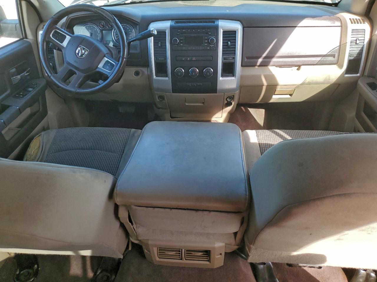 2010 DODGE RAM 1500 photo 8