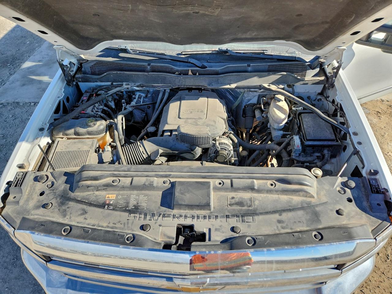 2015 CHEVROLET SILVERADO K2500 HEAVY DUTY photo 11