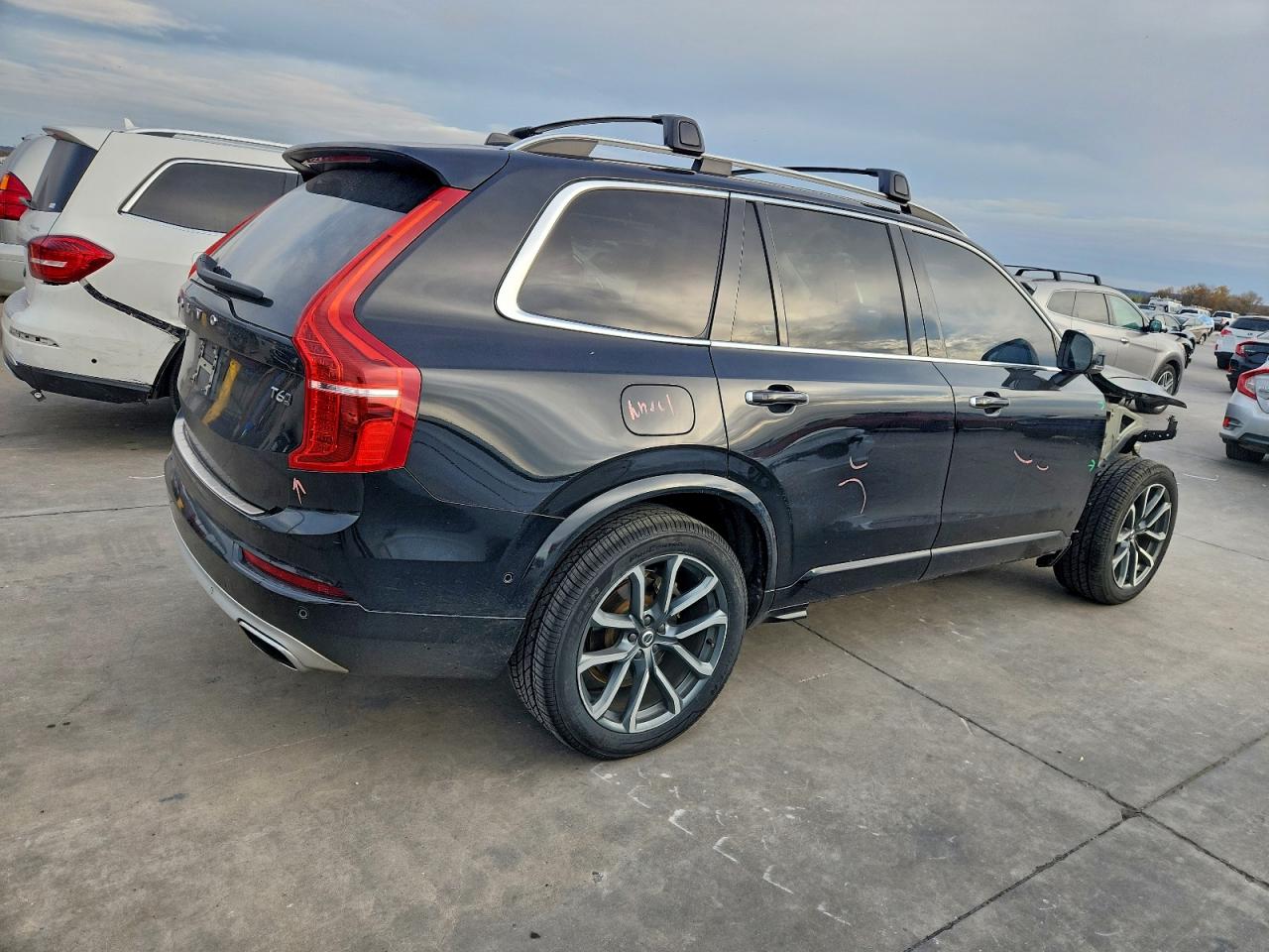 2017 VOLVO XC90 T6 photo 3