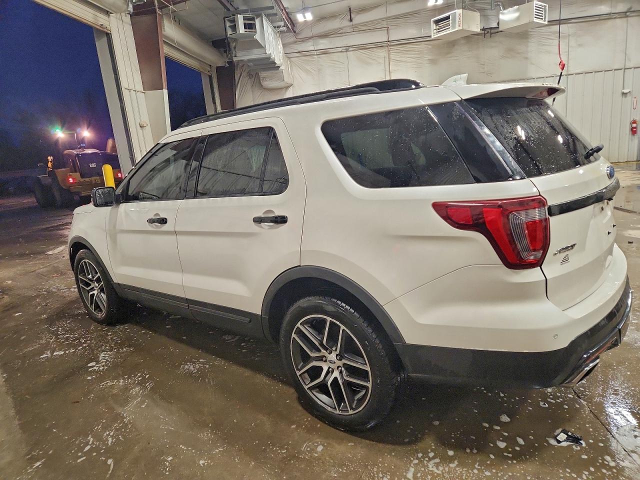 2016 FORD EXPLORER SPORT photo 2