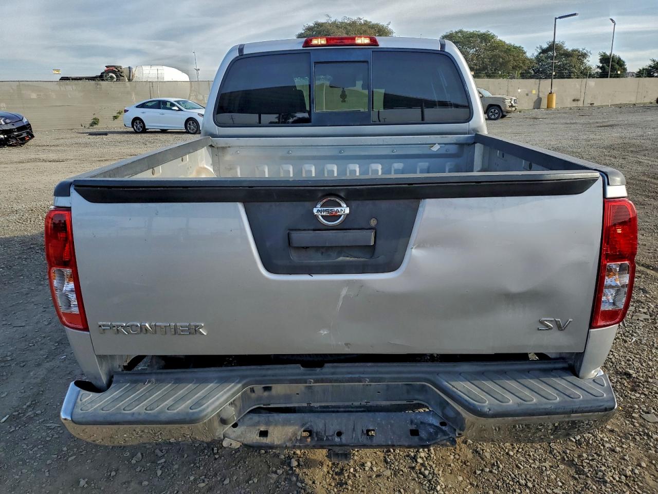 2019 NISSAN FRONTIER S photo 6