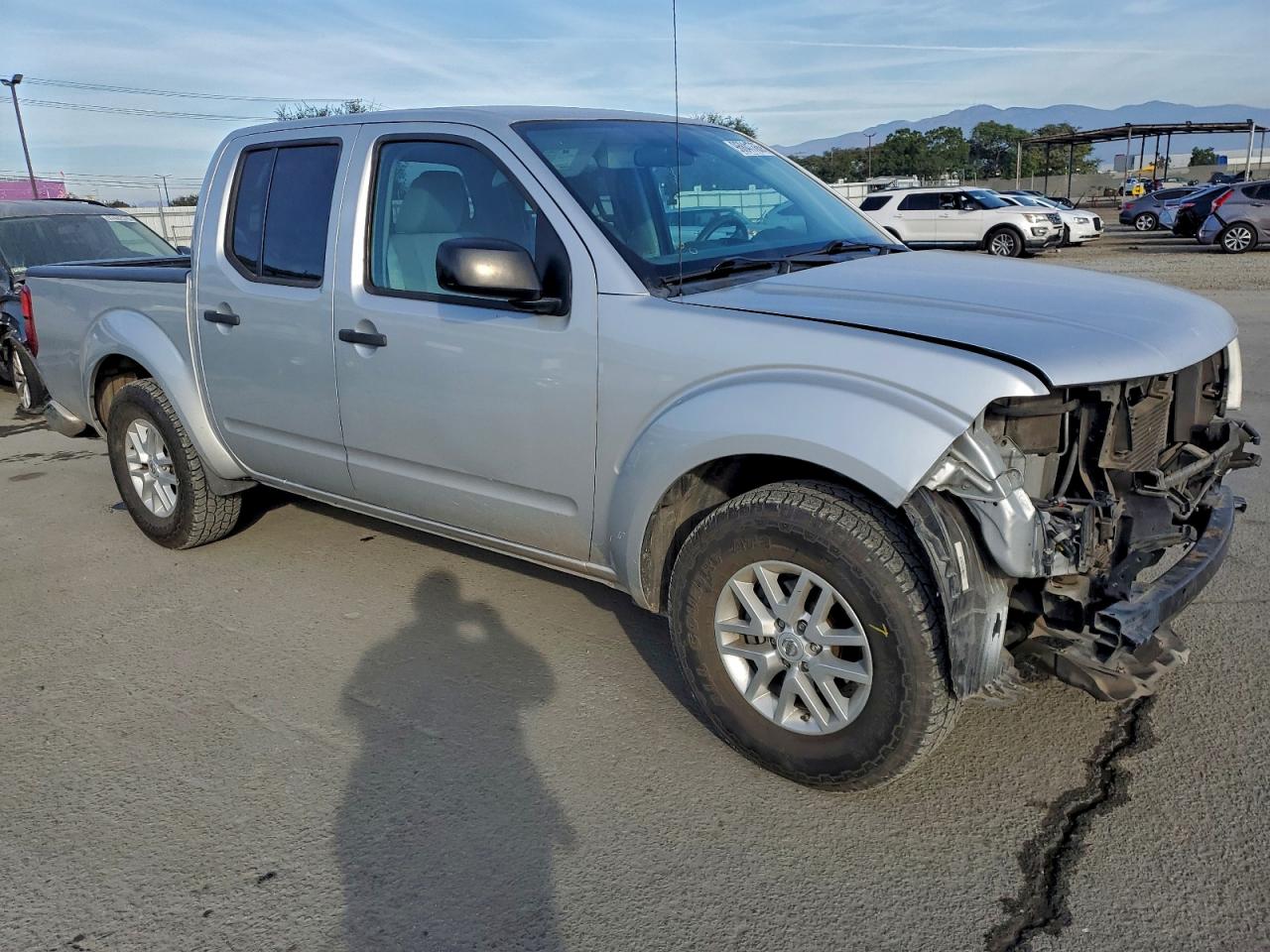 2019 NISSAN FRONTIER S photo 4