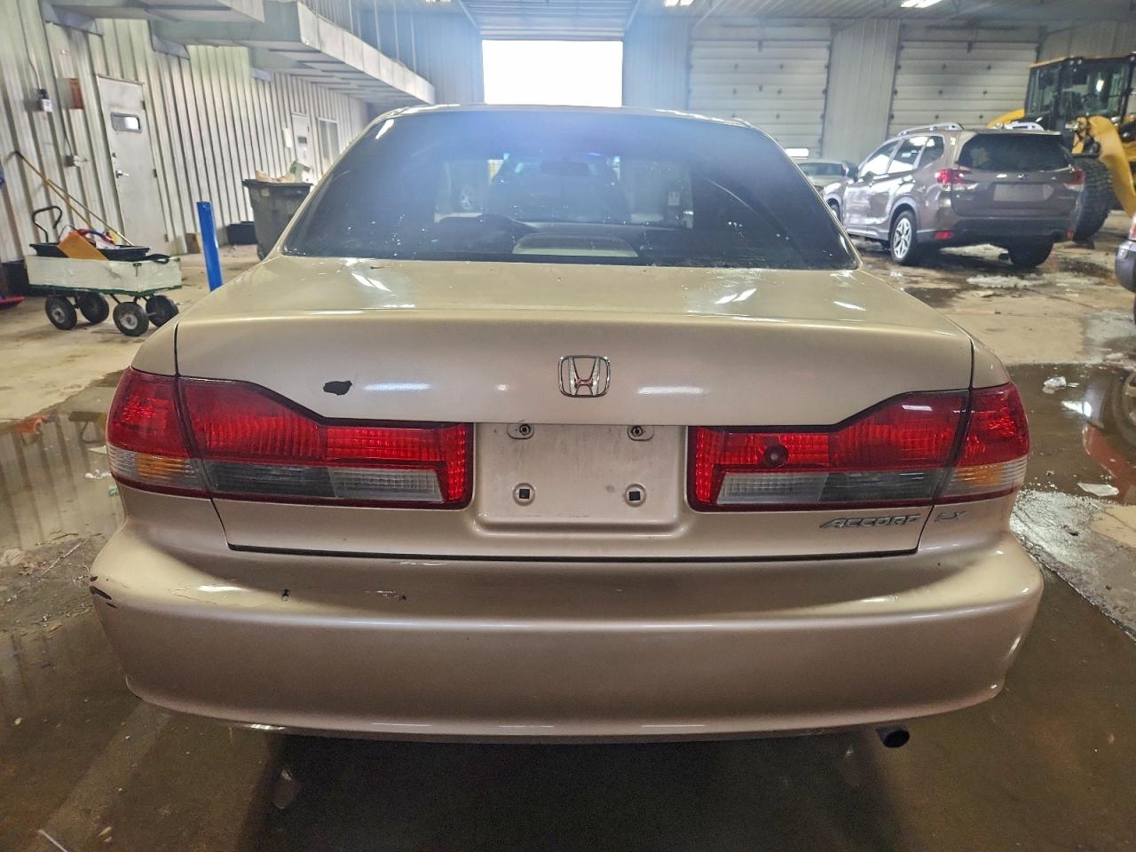 2002 HONDA ACCORD LX photo 6