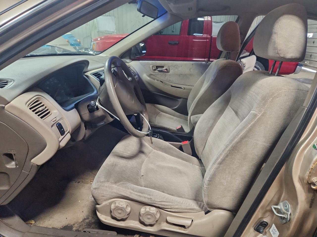 2002 HONDA ACCORD LX photo 7