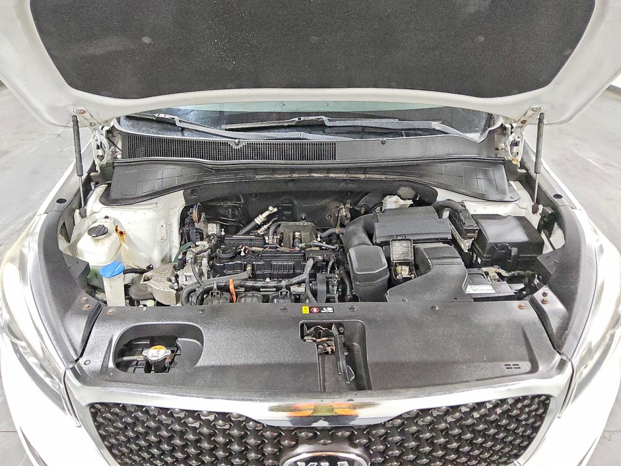 2016 KIA SORENTO LX photo 12