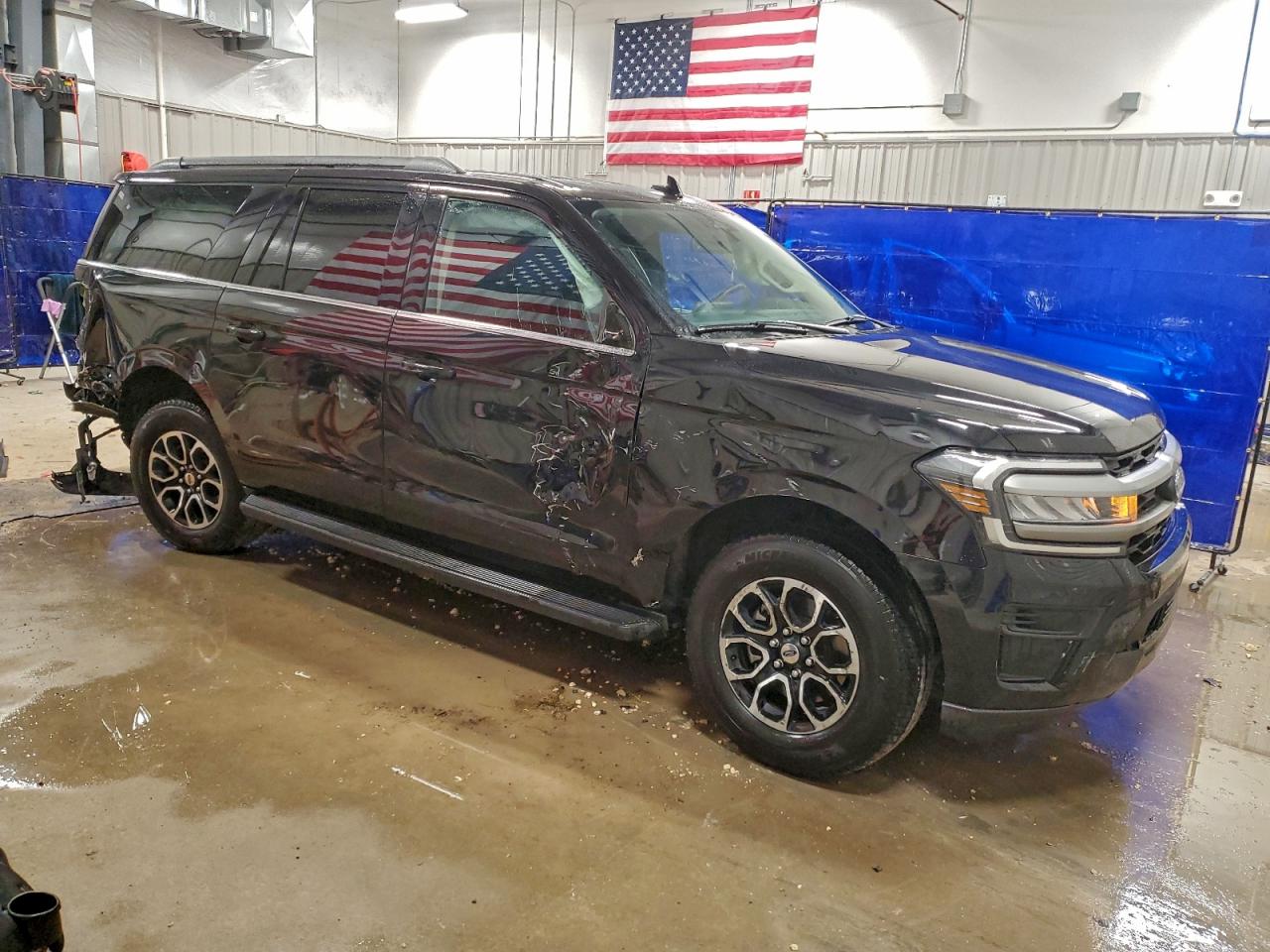 2024 FORD EXPEDITION MAX XLT photo 4