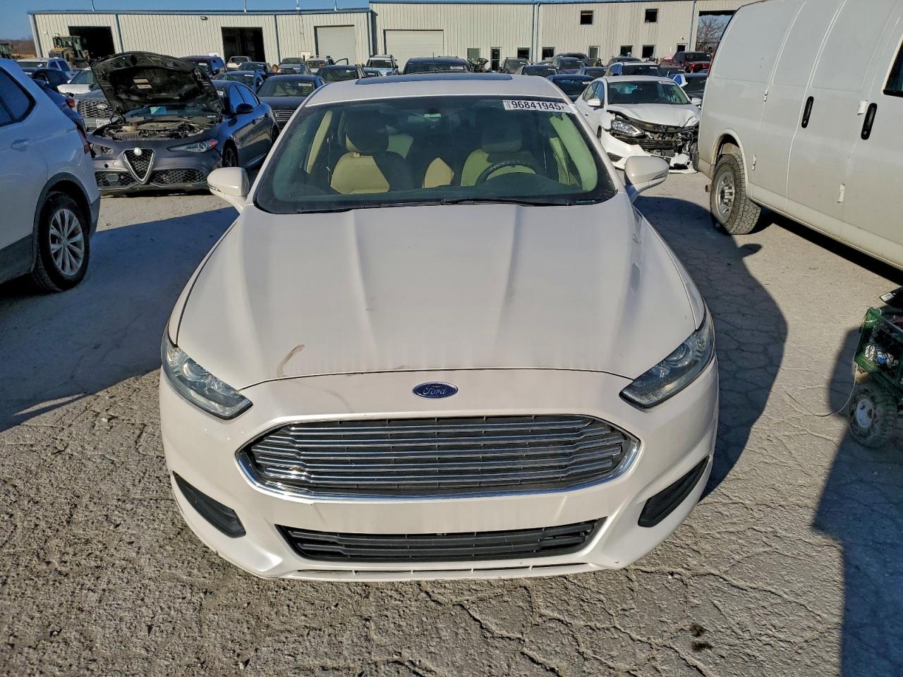 2013 FORD FUSION SE photo 5