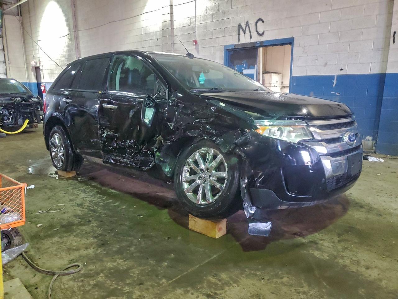2011 FORD EDGE SEL photo 4