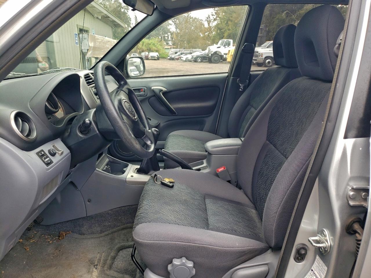 2002 TOYOTA RAV4 photo 7