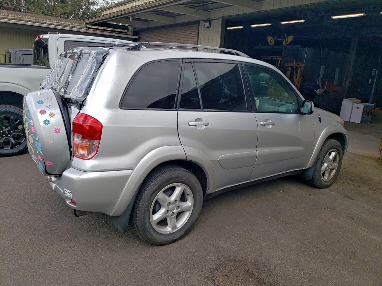 2002 TOYOTA RAV4 photo 3