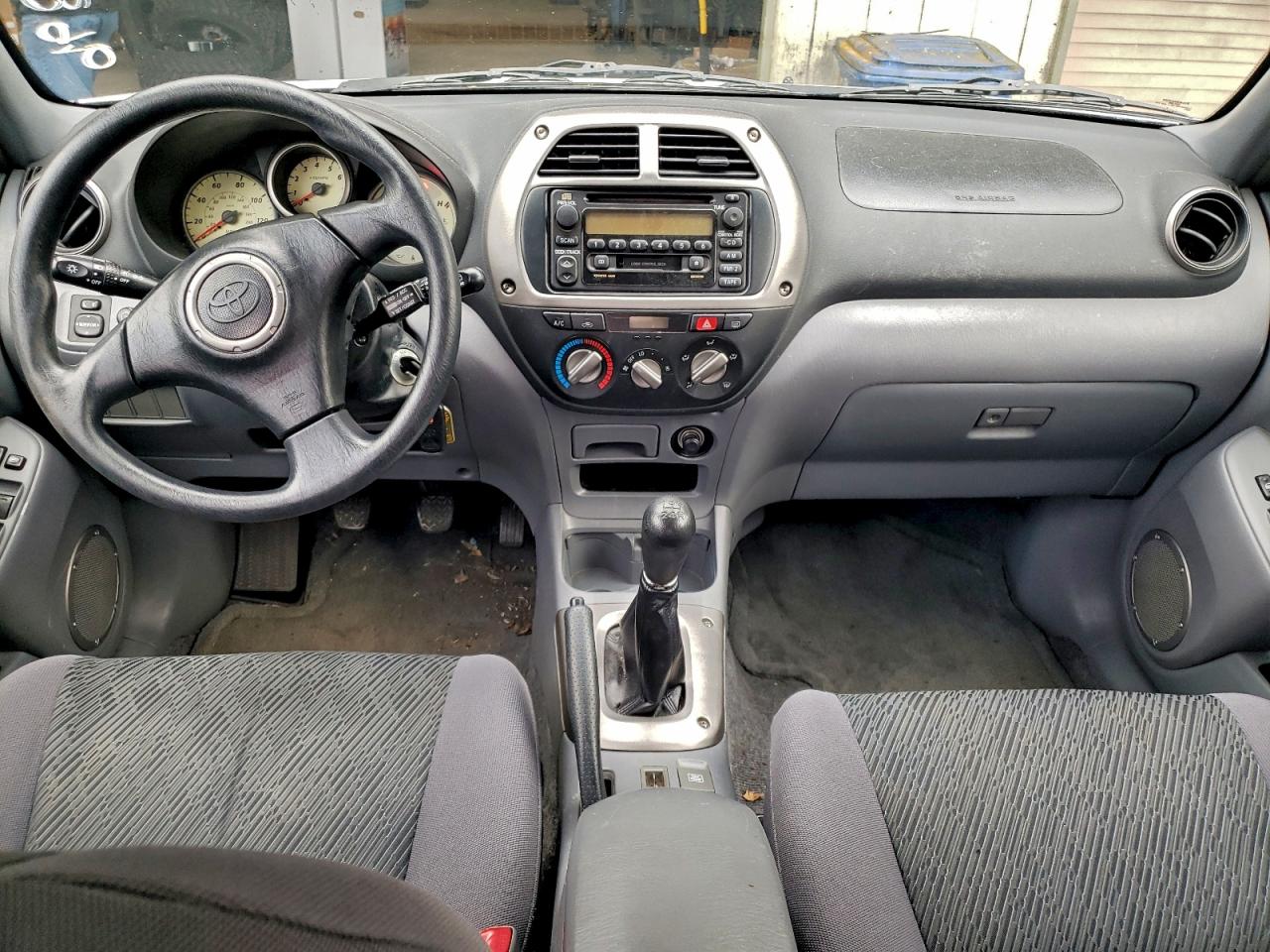 2002 TOYOTA RAV4 photo 8