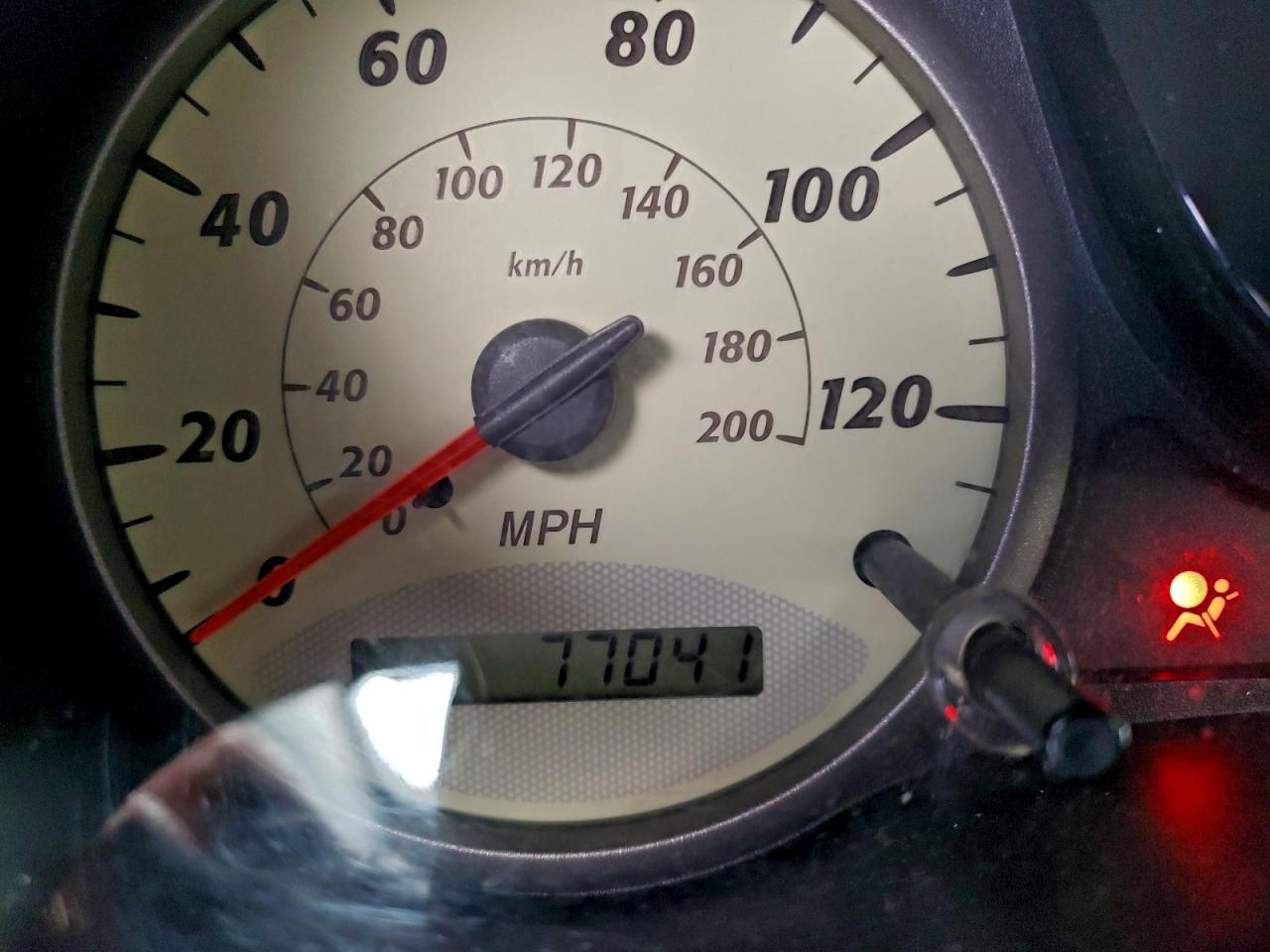 2002 TOYOTA RAV4 photo 9