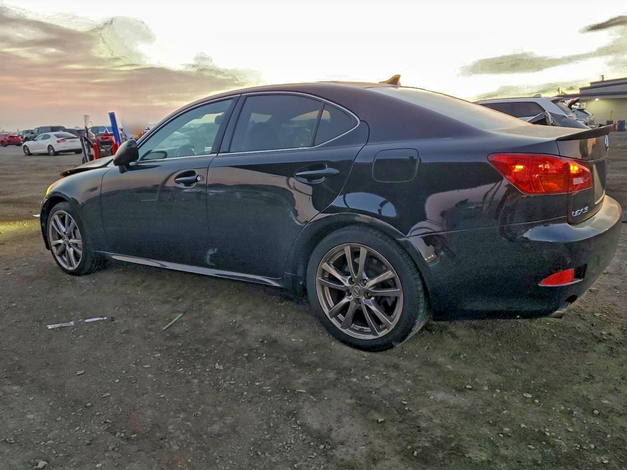 2007 LEXUS IS 350 photo 2