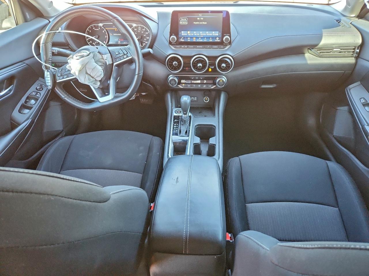 2022 NISSAN SENTRA SV photo 8