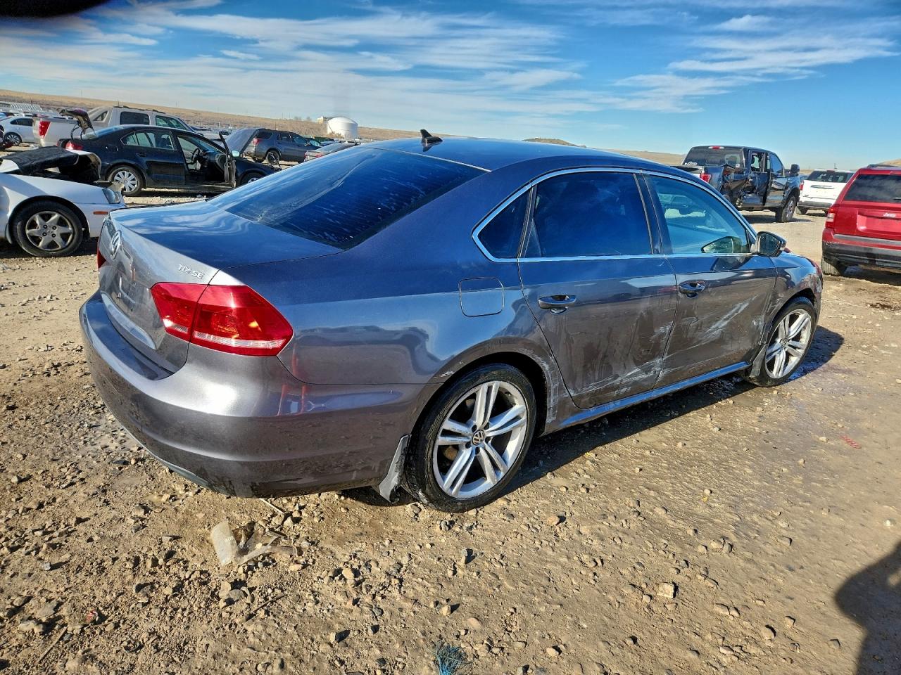 2014 VOLKSWAGEN PASSAT SE photo 3