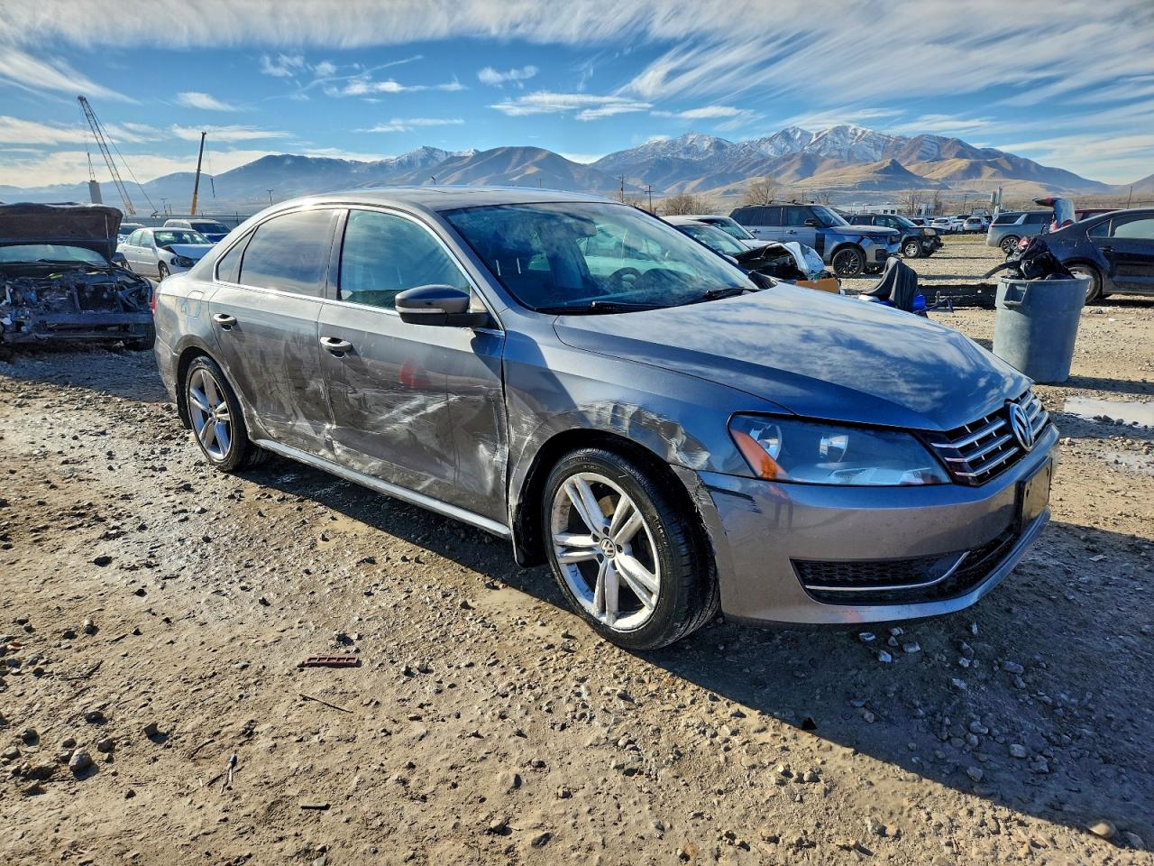 2014 VOLKSWAGEN PASSAT SE photo 4