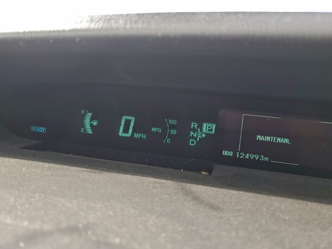 2015 TOYOTA PRIUS photo 9
