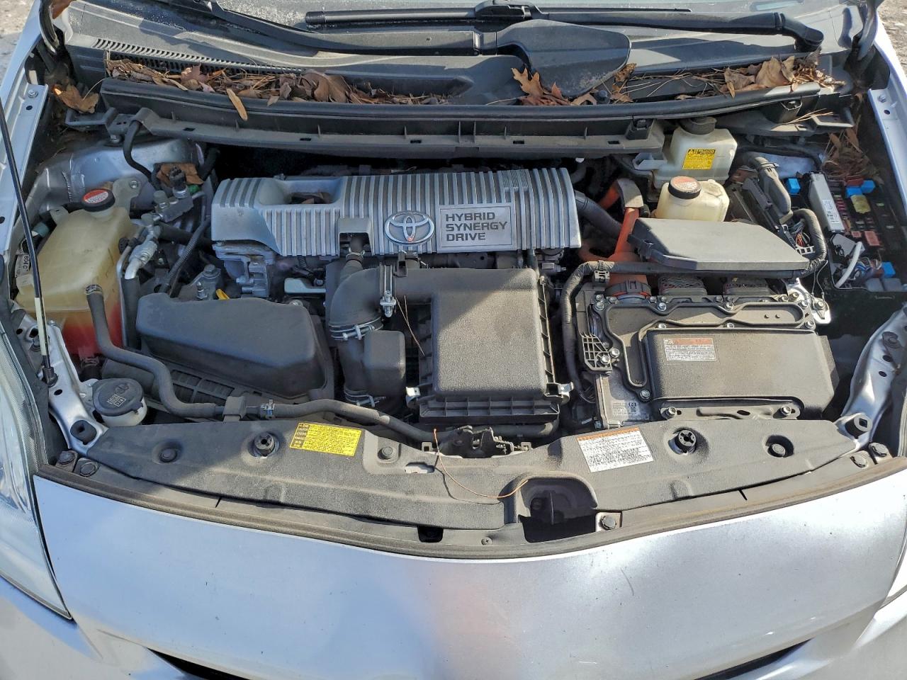 2015 TOYOTA PRIUS photo 11