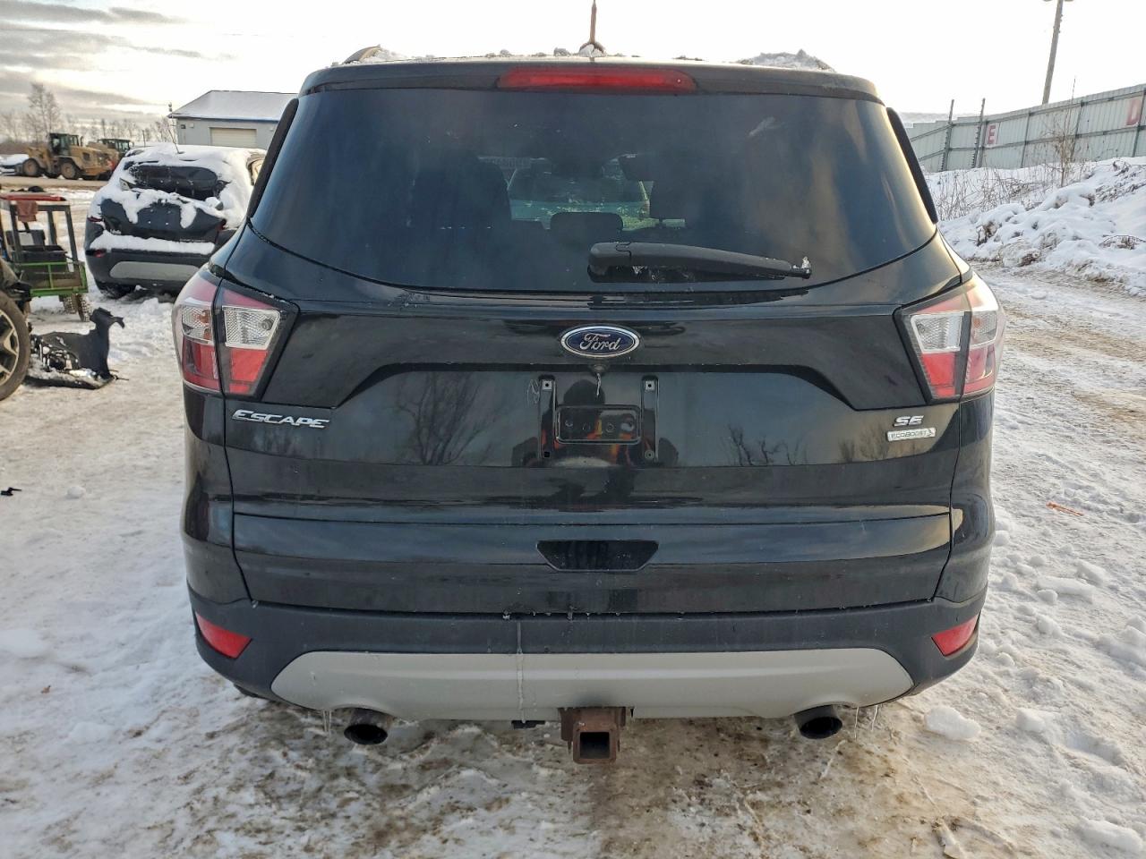 2017 FORD ESCAPE SE photo 6