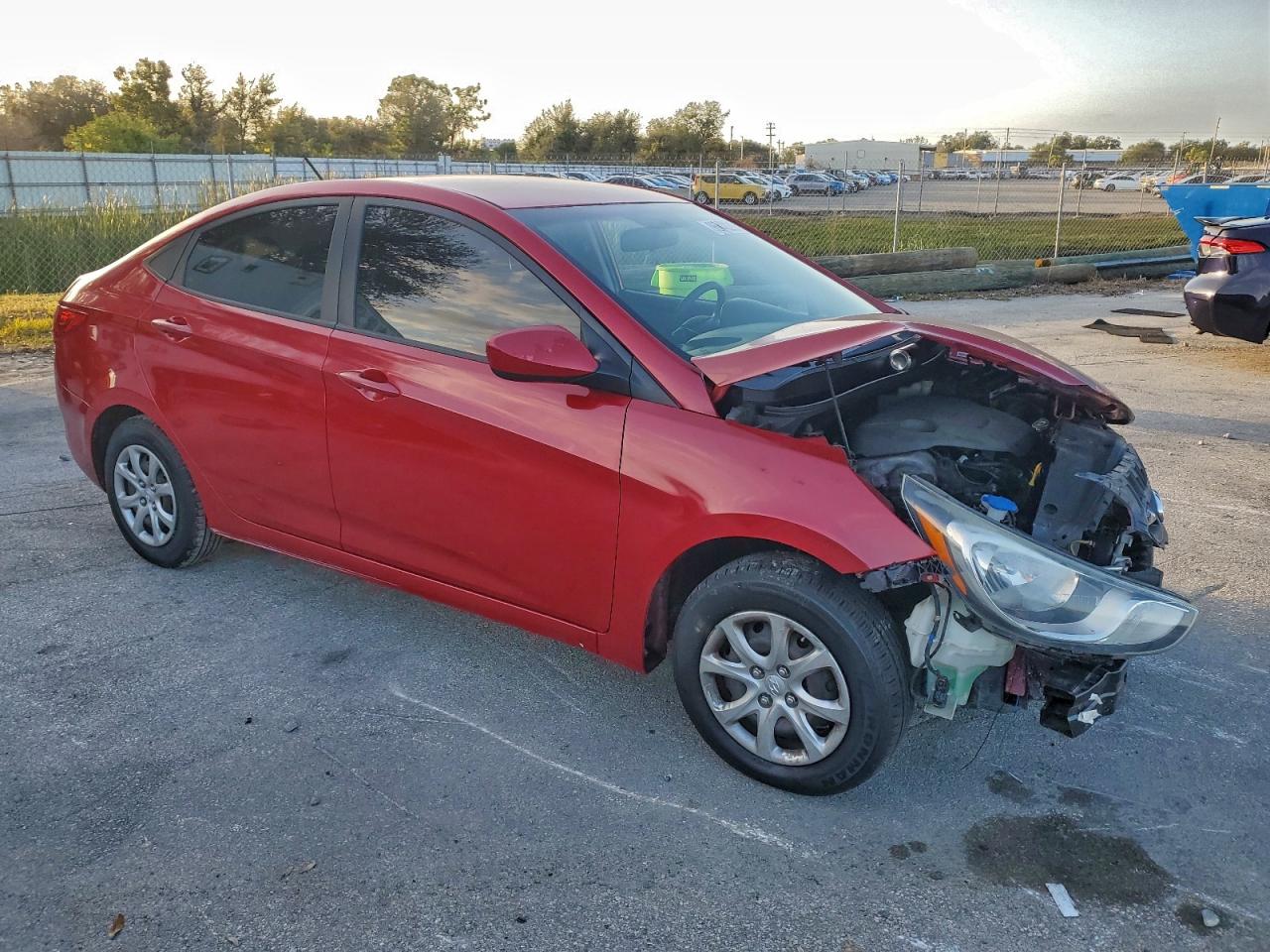 2014 HYUNDAI ACCENT GLS photo 4