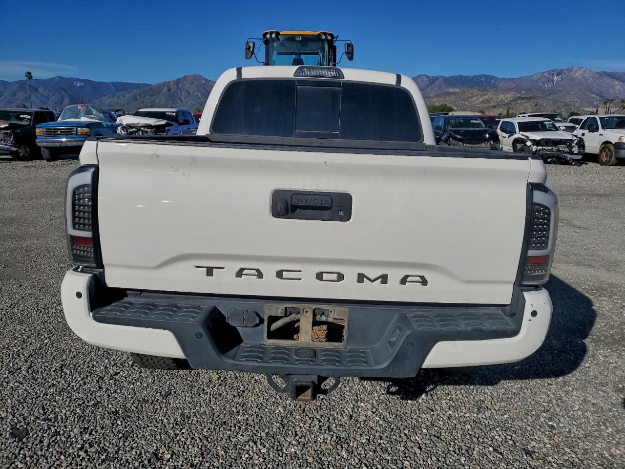 2019 TOYOTA TACOMA DOUBLE CAB photo 6
