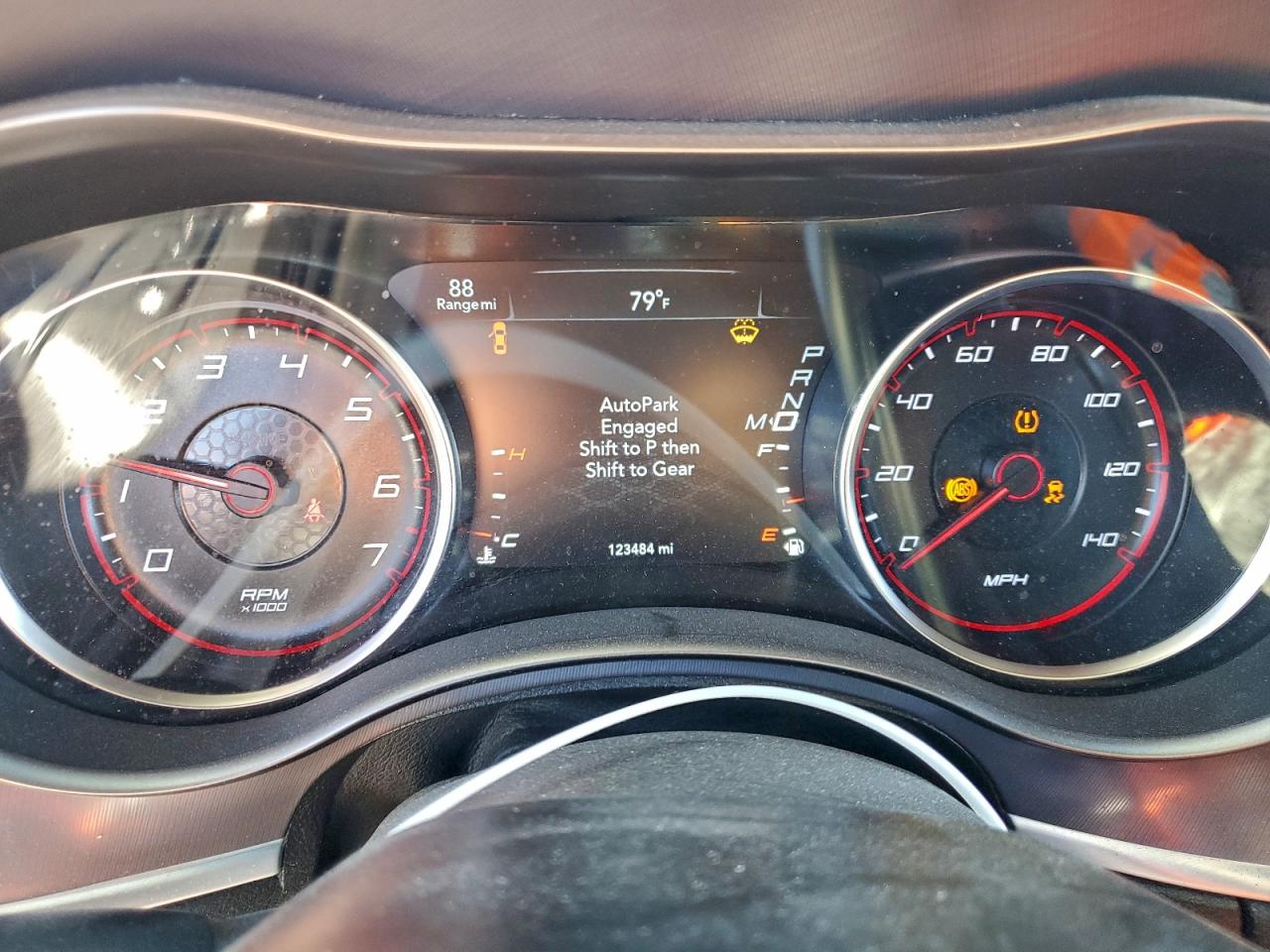 2020 DODGE CHARGER SXT photo 9