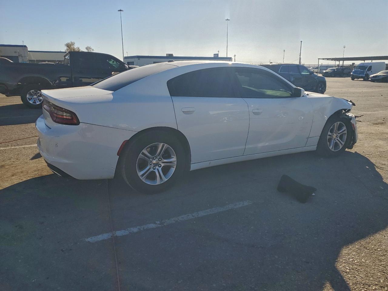 2020 DODGE CHARGER SXT photo 3