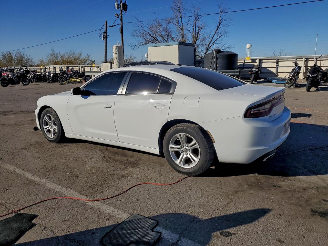 2020 DODGE CHARGER SXT photo 2