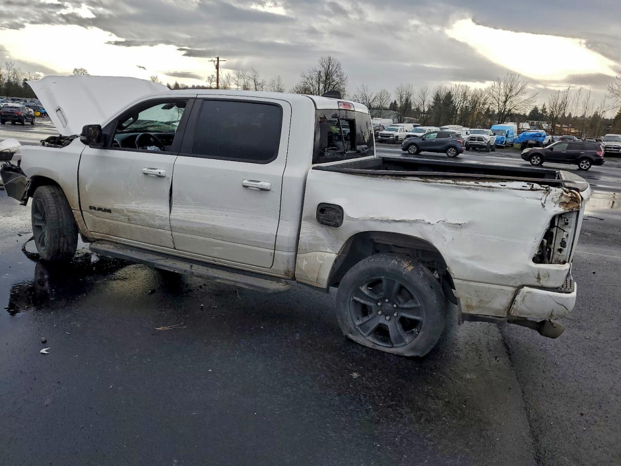 2021 RAM 1500 BIG HORN/LONE STAR photo 2