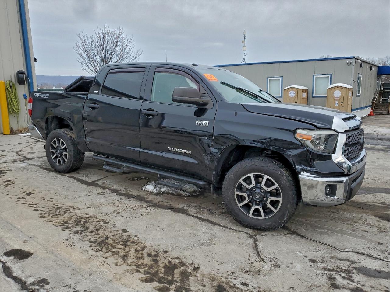 2018 TOYOTA TUNDRA SR5 photo 4