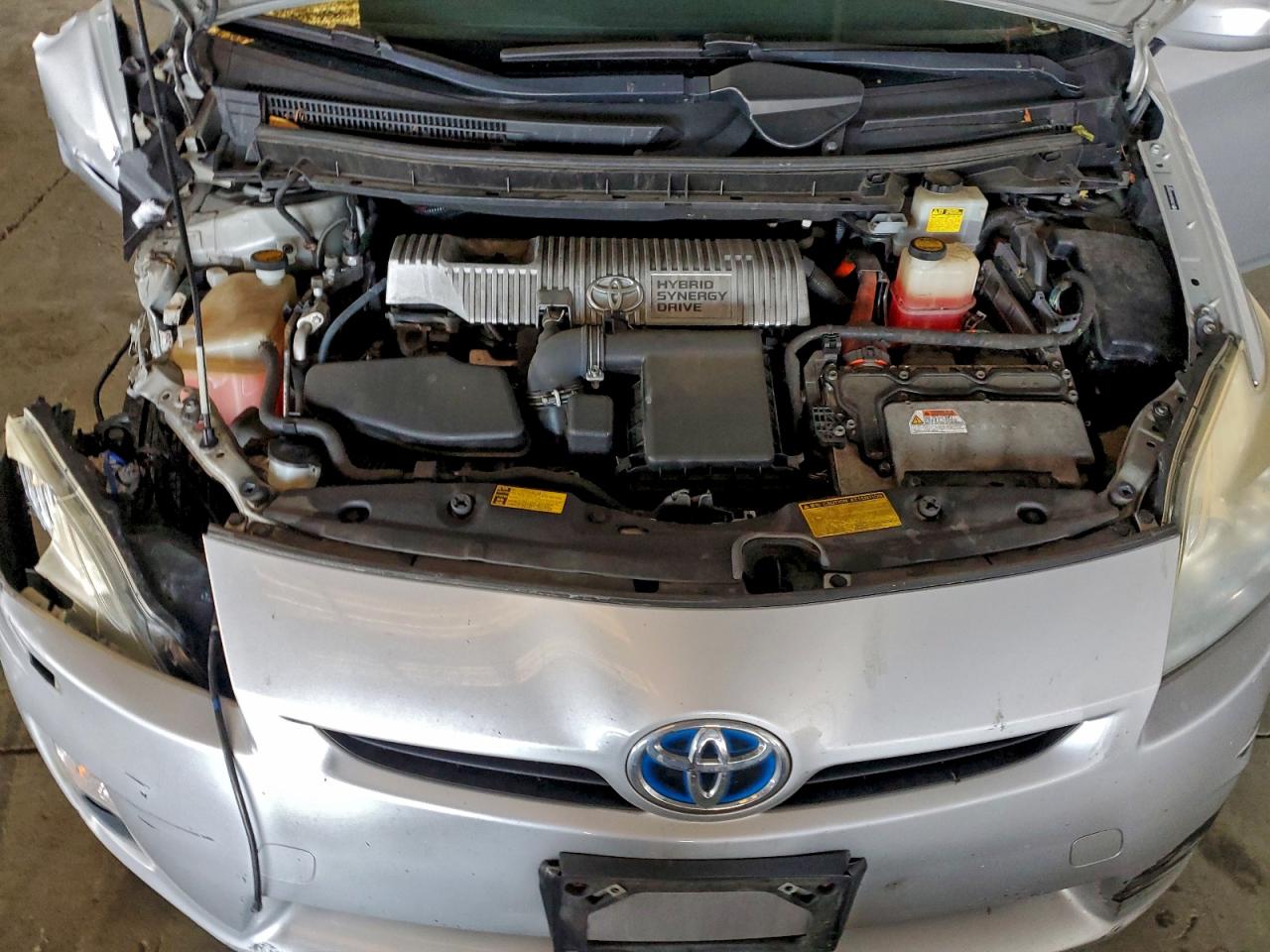2010 TOYOTA PRIUS photo 11