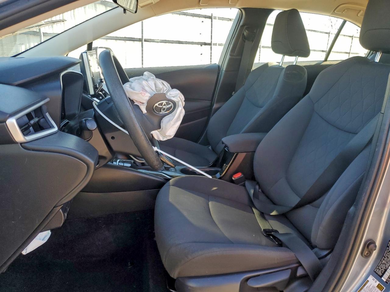 2021 TOYOTA COROLLA LE photo 7