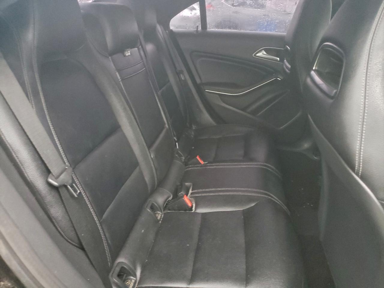 2016 MERCEDES-BENZ CLA 250 photo 10