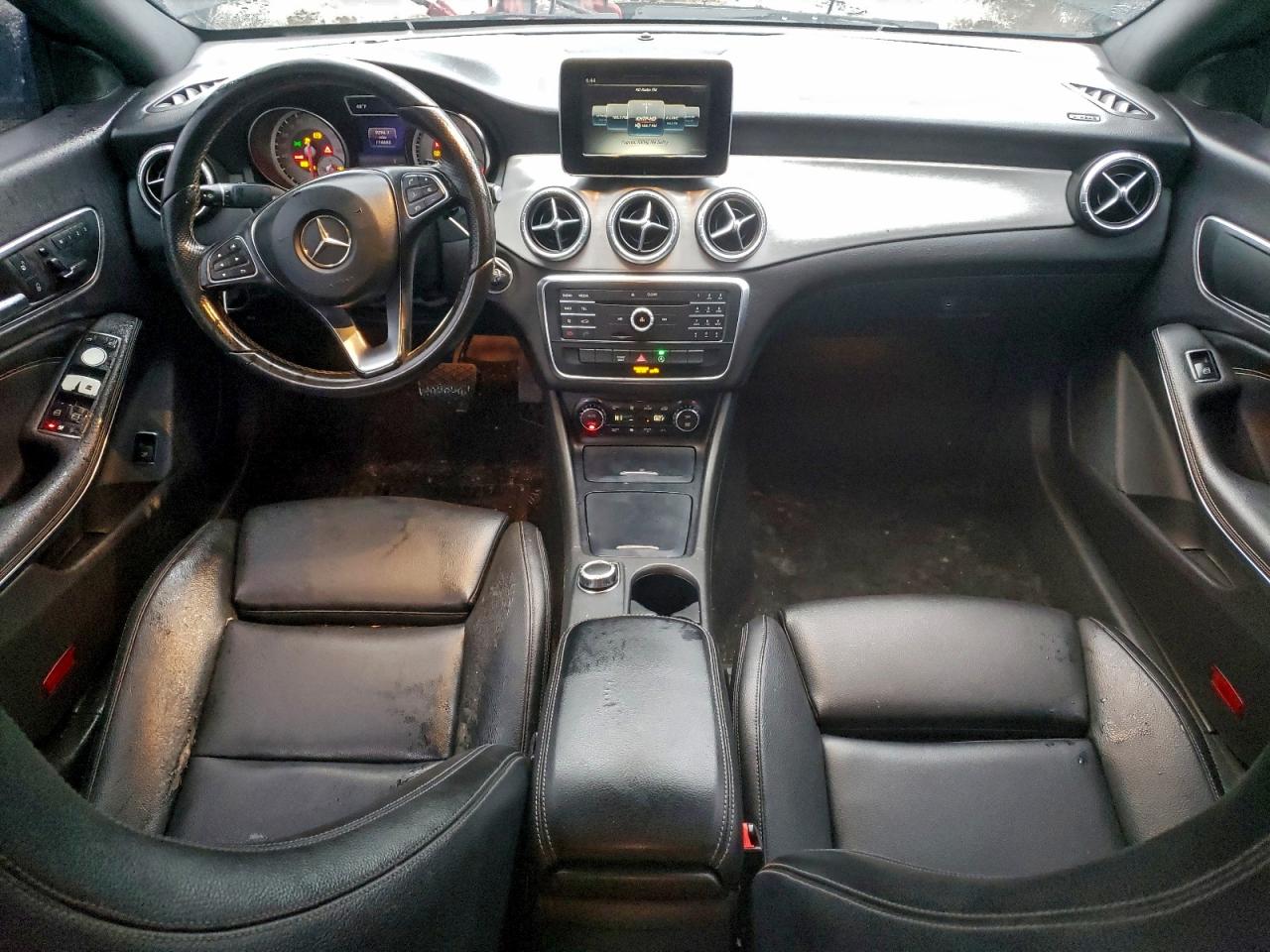 2016 MERCEDES-BENZ CLA 250 photo 8
