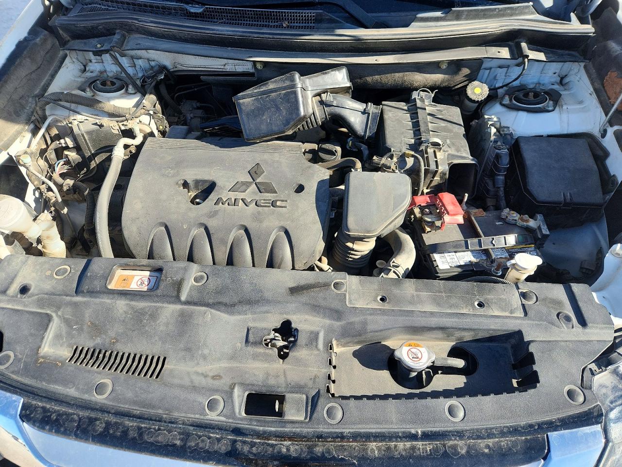 2017 MITSUBISHI OUTLANDER SE photo 12