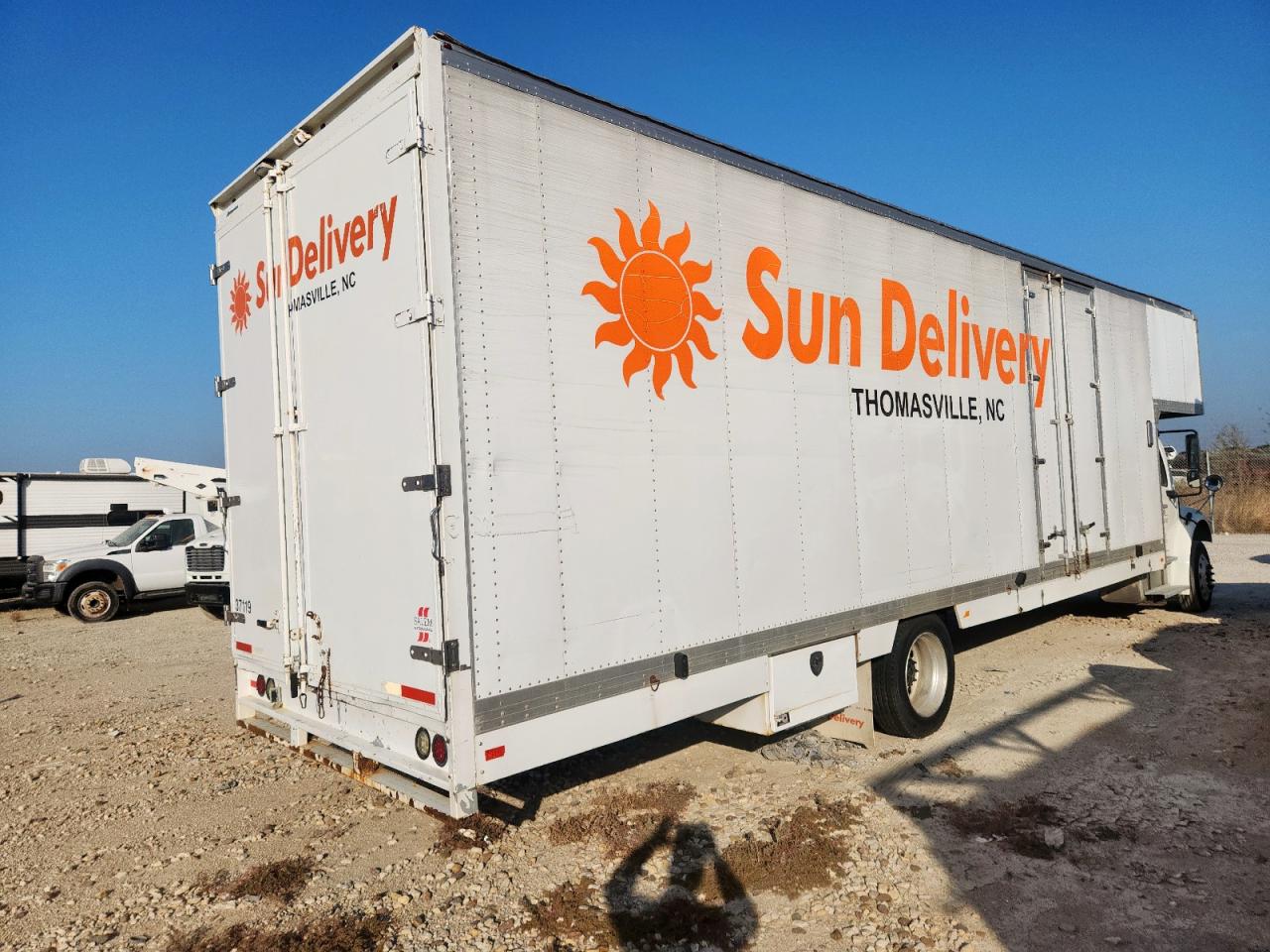 2018 FREIGHTLINER M2 106 MEDIUM DUTY photo 3