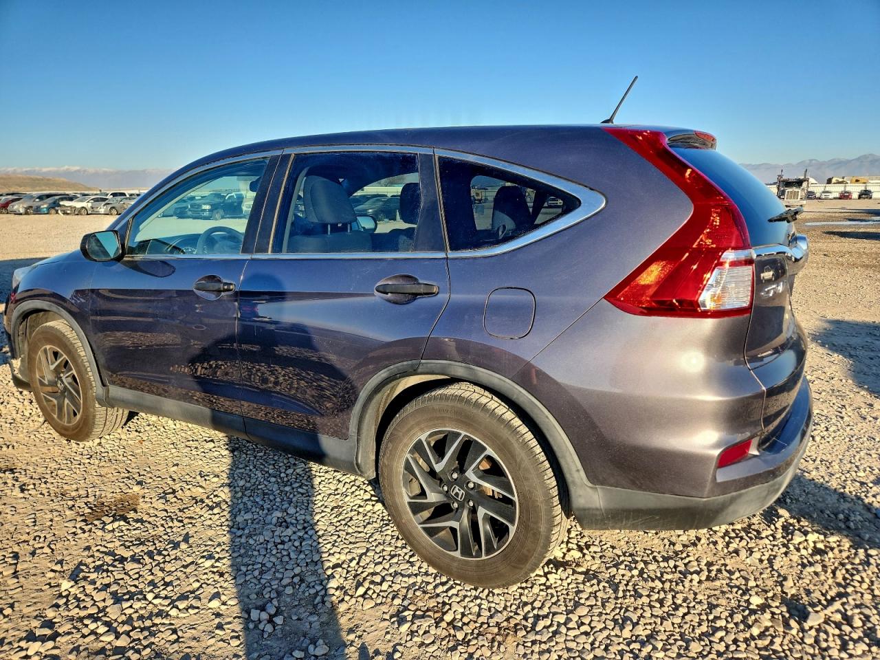 2016 HONDA CR-V SE photo 2