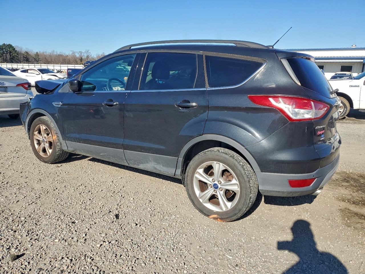 2015 FORD ESCAPE SE photo 2
