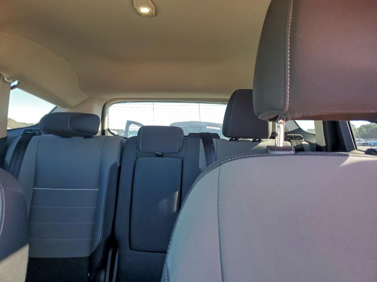 2015 FORD ESCAPE SE photo 10