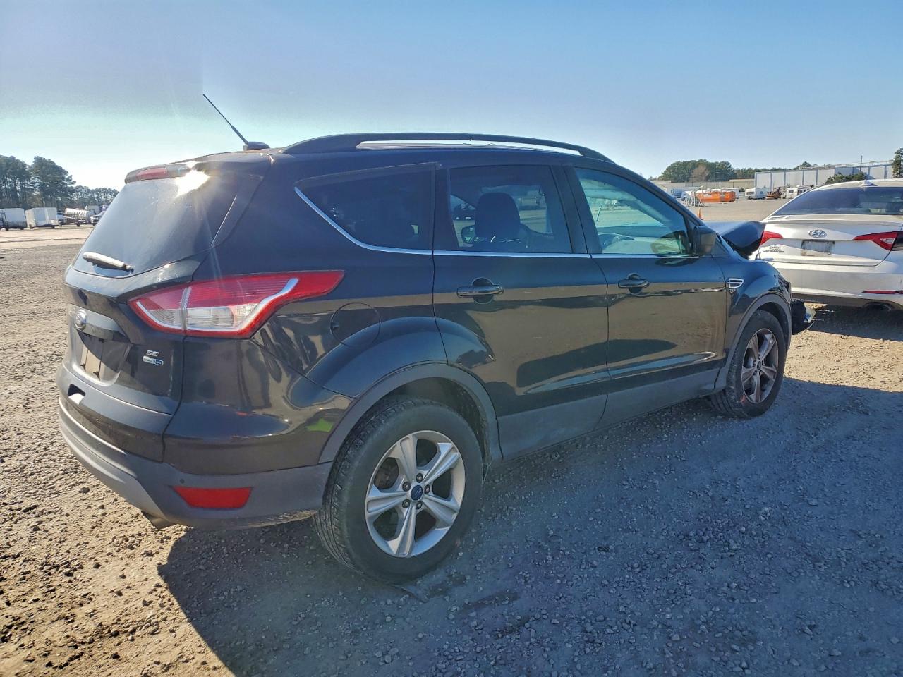 2015 FORD ESCAPE SE photo 3