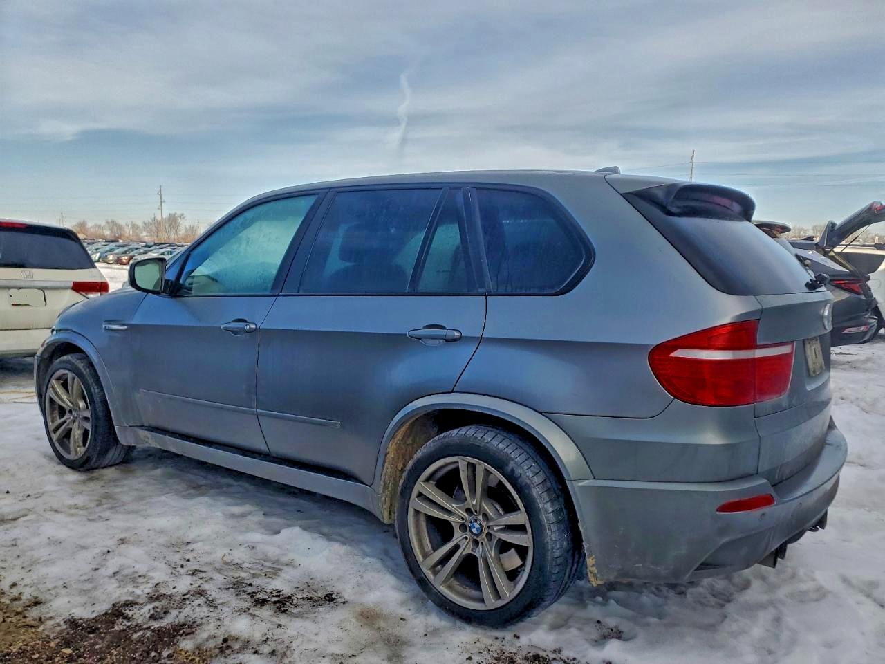 2010 BMW X5 M photo 2