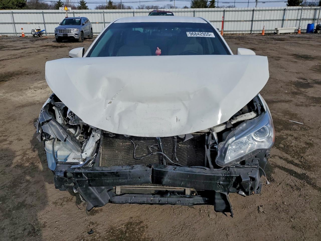 2017 TOYOTA CAMRY LE photo 5